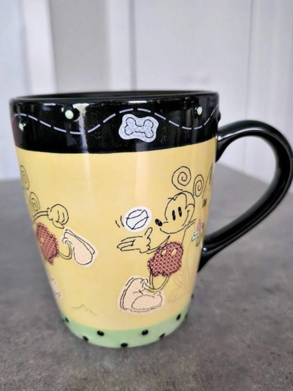 Disney Mickey & Goofy Character Print Mug in Yellow & Black